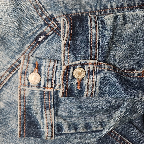 Almost Famous Distressed Denim Jacket Size L - Picture 17 of 17